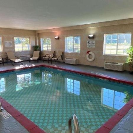 Best Western Manhattan Inn Екстериор снимка