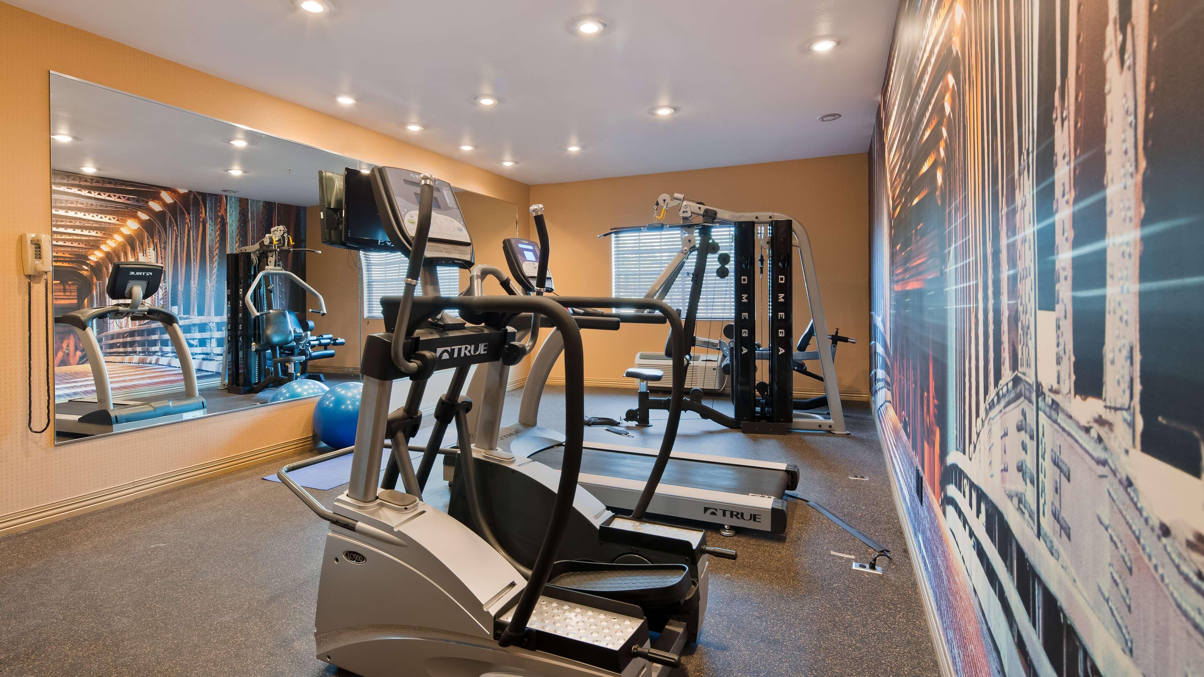 Best Western Manhattan Inn Екстериор снимка