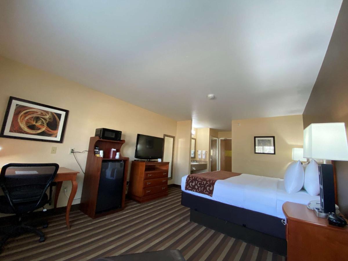 Best Western Manhattan Inn Екстериор снимка