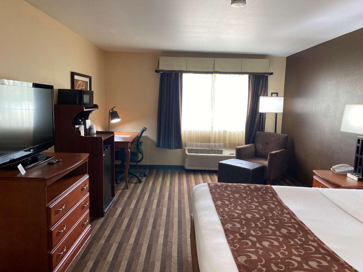 Best Western Manhattan Inn Екстериор снимка