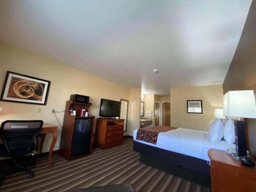 Best Western Manhattan Inn Екстериор снимка