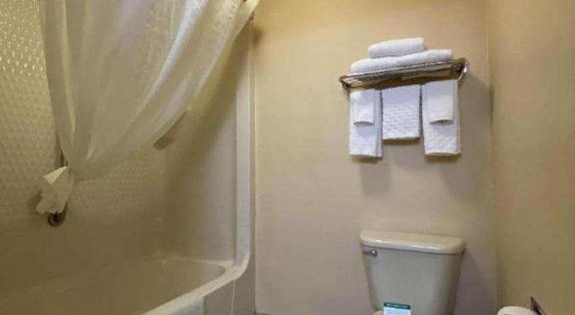 Best Western Manhattan Inn Екстериор снимка
